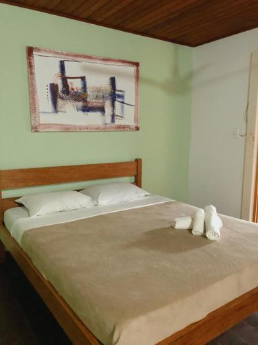 1 double bed, 1 twin bed
