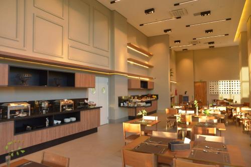 餐廳, Hplus Premium Palmas in 帕爾馬斯