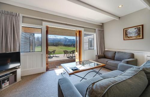 Manata Homestead & Lodge Manata Homestead & Lodge