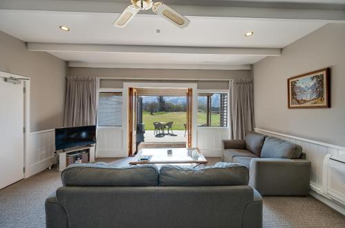 Manata Homestead & Lodge Manata Homestead & Lodge