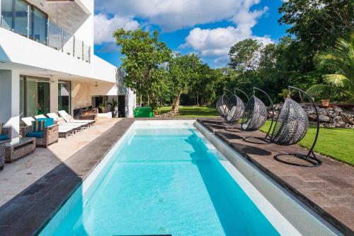 Villa Maya- Luxury Mansion