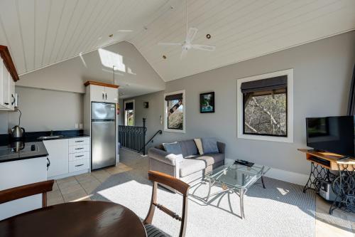 Manata Homestead & Lodge Manata Homestead & Lodge