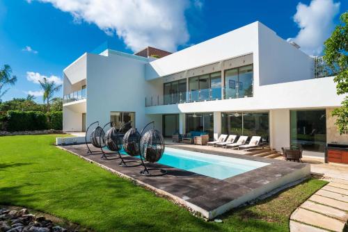 Villa Maya- Luxury Mansion