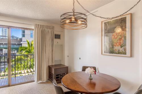 2140 Kuhio Ave #607 - main image