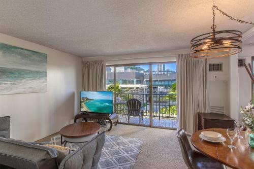 2140 Kuhio Ave #607 - image 6