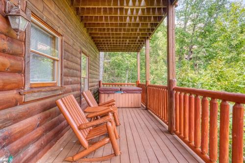 The Majestic View, Hot Tub, Mtn Views, WIFI, 1089 FREE tickets each paid day, Dollywood and More in Oldham (TN)