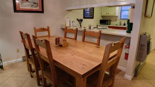 Aspen Park #D-3 ( 2-Bedroom Condo ) condo - main image