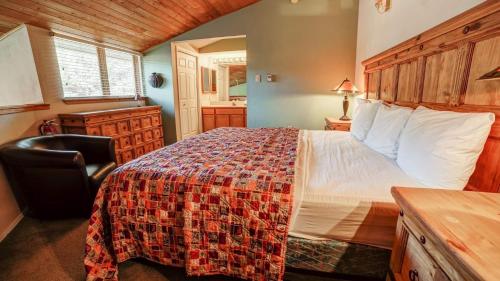Mountain Spirit #315 Condo - image 3