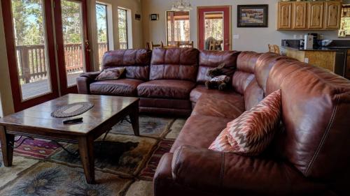 Sleepy Bear House ( 4-Bedroom Home ) - image 5