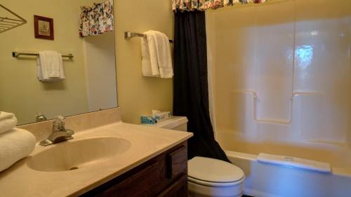 Ski Run #B-7 ( 2-Bedroom Condo ) - image 6