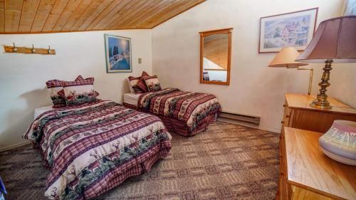 Mountain Spirit #311 Condo - image 6