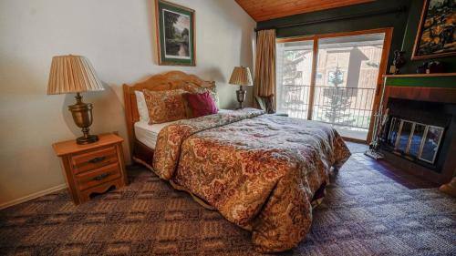 Mountain Spirit #311 Condo - image 7