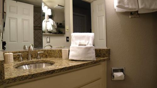 Mountain Spirit #211 Condo - image 3