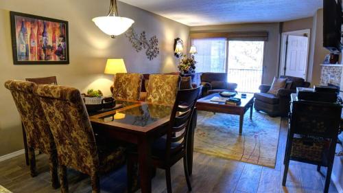 Mountain Spirit #211 Condo - image 8