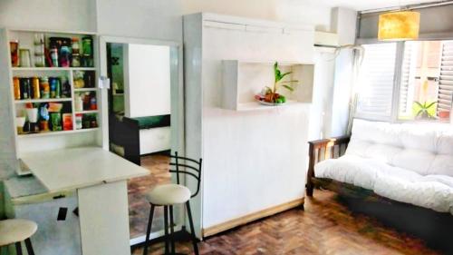 One-Bedroom Apartment image 2