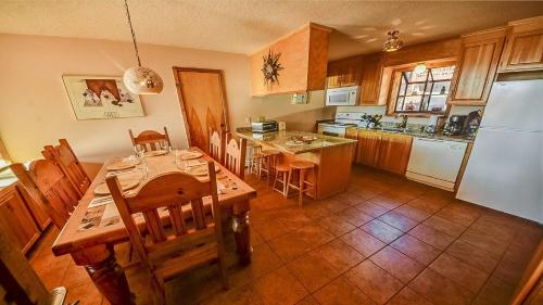 The Lifts #A-2 - 2 Bedroom Plus Loft Condo - image 2