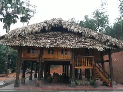 Vu Linh Palm House Homestay - Bungalow