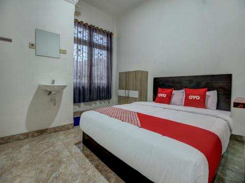 SUPER OYO 90224 Palembang Residence