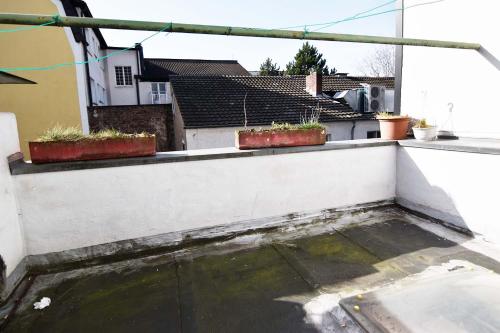 Balcony/terrace, Apartment mit 2 Schlafzimmern in Bergisch Gladbach