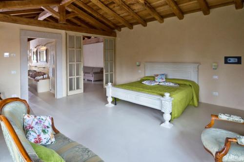 Agriturismo Pratello - Tap to explore photos