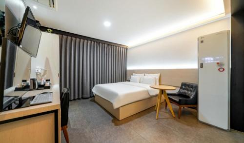 hotel photo