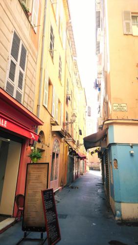 Apart Hotel Riviera Old town Promenade des Anglais Superbe 2pcs superior AC Istria1 - image 11