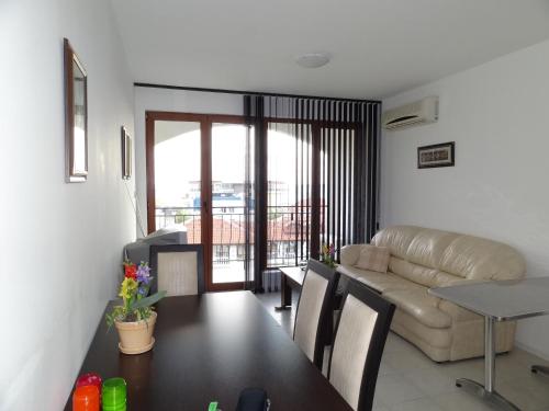 Two-Bedroom Apartment image 4