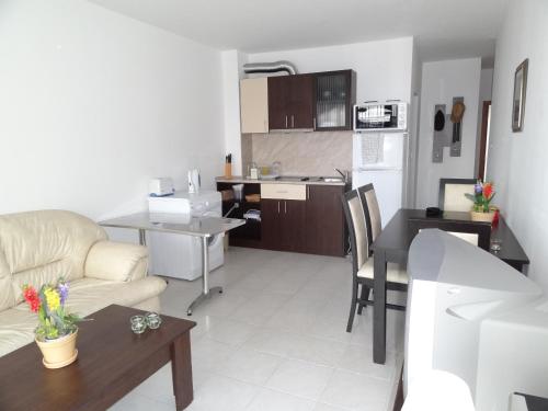Two-Bedroom Apartment image 2