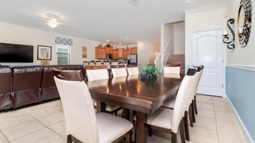 Beautiful 5 Star Villa on Champions Gate Resort with Private Pool Orlando Villa 4931 - image 5
