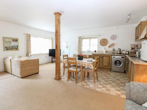 Flink's Barn in Thaxted