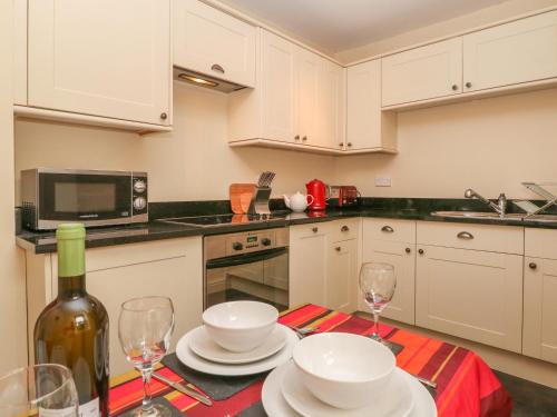 4 Cherry Tree Cottages - image 8