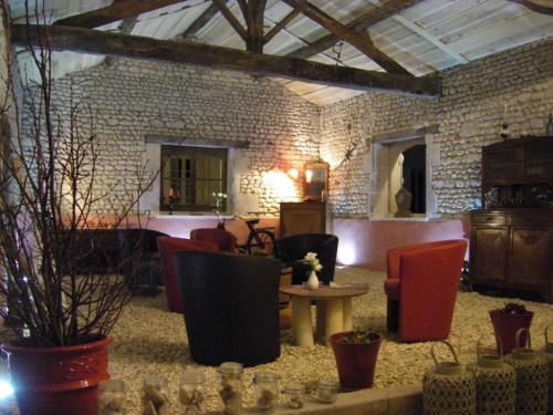 Előcsarnok, Chambre d'Hotes Clos des Pierres Blanches in Brie Sous Archiac