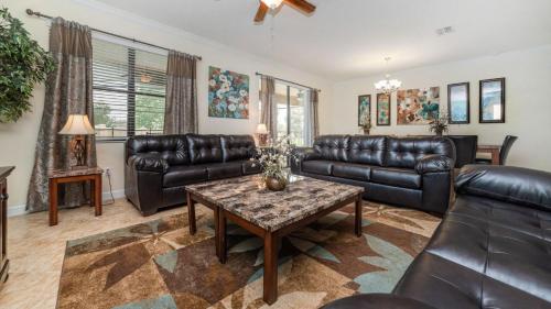 Beautiful 5 Star Villa with Private Pool on the Prestigious Champions Gate Resort Orlando Villa 4930 - image 2