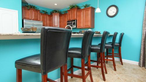 Beautiful 5 Star Villa with Private Pool on the Prestigious Champions Gate Resort Orlando Villa 4930 - image 4