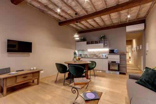 Santa Croce Loft by Mamo Florence, Florencie