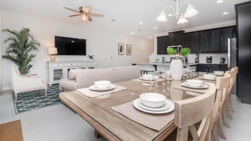 Exclusive Townhome with Large Private Pool on Solara Resort Orlando Townhome 4831 - main image