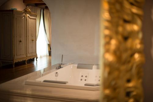 Relais La Corte dei Papi - image 10
