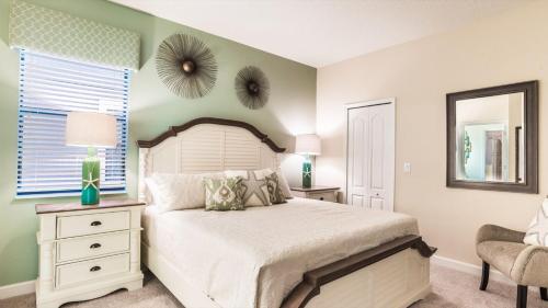 Luxury Contemporary Style Villa on Champions Gate Resort Orlando Villa 4814 - image 5