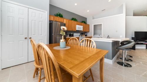 Luxury Contemporary Style Villa on Windsor Palms Resort Orlando Villa 4985 - image 3