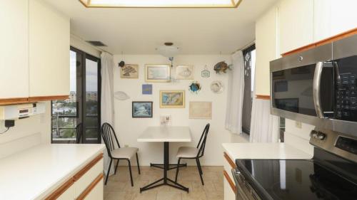 Luxury Private Apartment on The Anchorage Siesta Key Apartment 1028 - image 7