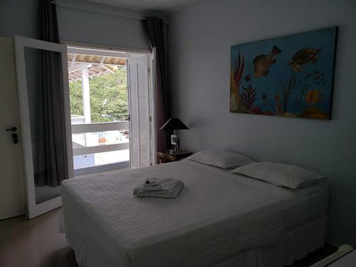 Deluxe Double Room with Side Sea View image 3