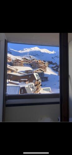 Charmant T2 montagne en étage élevé.