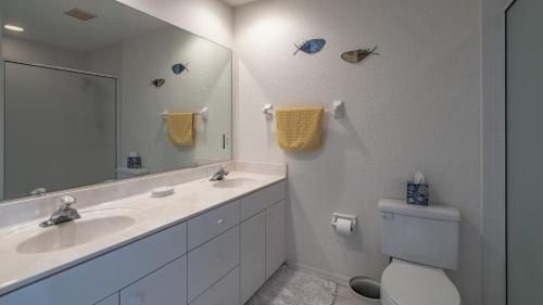 Rent the Perfect 2 Bedroom Townhome on Charlotte Harbor Charlotte County Townhome 1008 - image 6