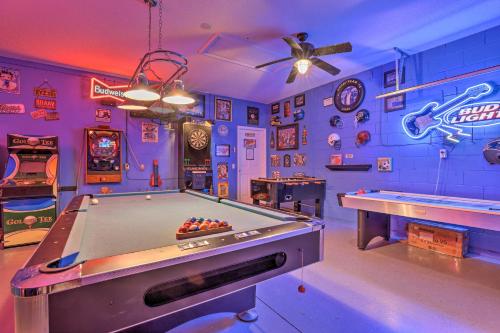 Chic Kissimmee Villa with Pool 10 Mi to Disney