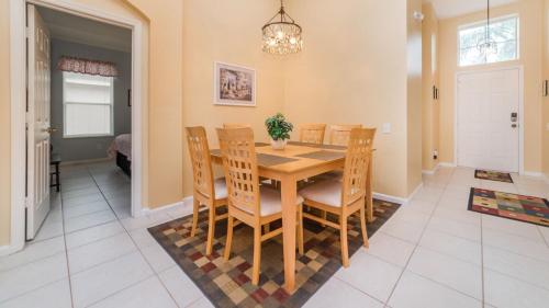 Rent this Luxury 5 Star Villa on Windsor Palms Resort Orlando Villa 5023 - image 4
