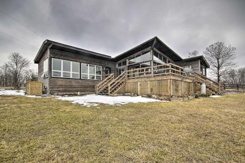 . Spacious Mountain Home Family, Pet and WFH Friendly