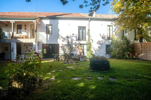 Spacious house with garden in Sardón de Duero gîte à louer Sardoncillo