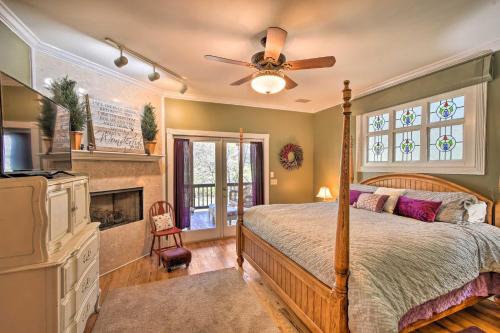 Private Cartecay River Home w/ Hot Tub & Game Room in 東亞利晶 (GA)