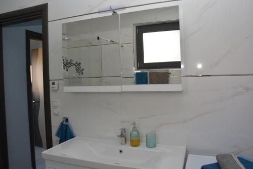 PEGASUS sea view Luxury apartments - image 2