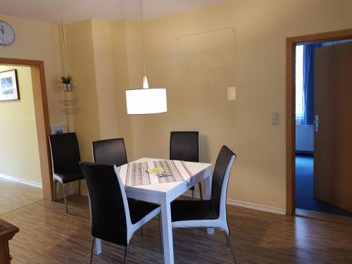 Comfort Two-Bedroom Apartment image 10